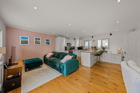 1 bedroom apartment for sale, Waterside Crayford DA1