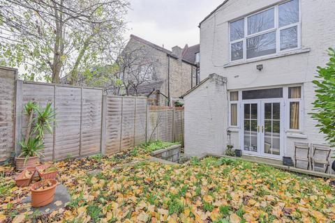 4 bedroom end of terrace house for sale, Gleneldon Road, Streatham Common, London, SW16