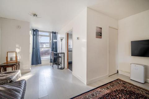 1 bedroom maisonette to rent, Clarence Road,  Windsor,  SL4