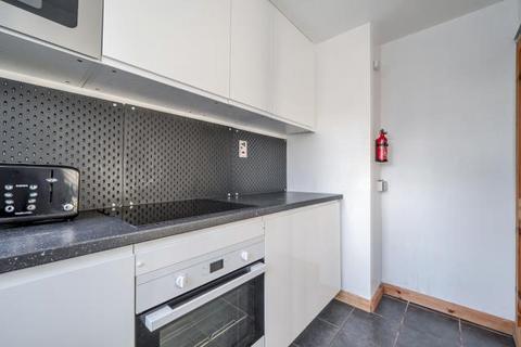 1 bedroom flat to rent, Clarence Road, Windsor, SL4