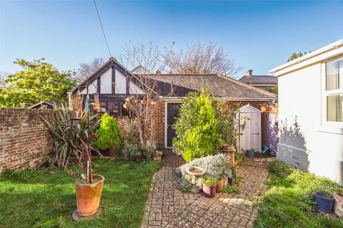 1 bedroom bungalow for sale, Tennyson Road, Worthing, West Sussex, BN11