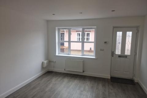 1 bedroom maisonette to rent, Robin Hood Mews, Albert Road, Luton, Bedfordshire, LU1