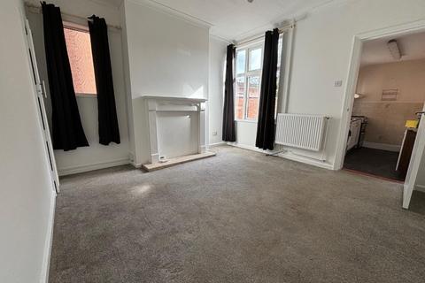 2 bedroom terraced house to rent, Ledward Street, Winsford CW7