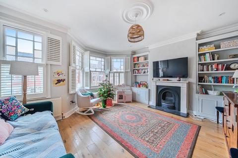 3 bedroom flat for sale, Rathcoole Avenue, Crouch End, London, N8