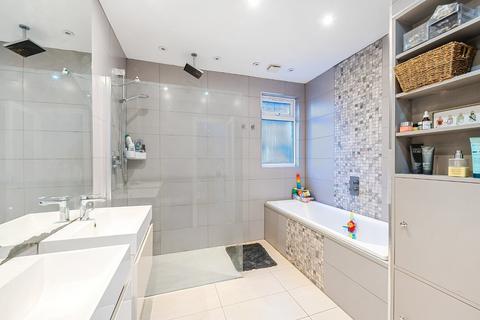 3 bedroom flat for sale, Rathcoole Avenue, Crouch End, London, N8