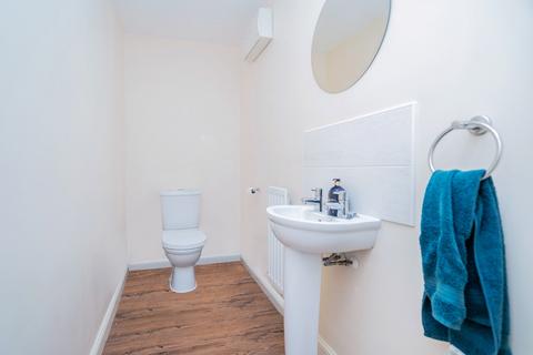 5 bedroom detached house for sale, Harris Close, Newton Leys Milton Keynes, MK3