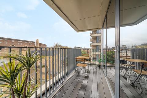 2 bedroom flat for sale, Coal Lane, London, SW9