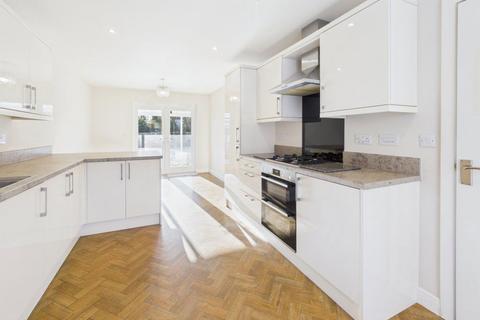 4 bedroom detached house to rent, Blue Cedar Drive, Boston, Lincolnshire