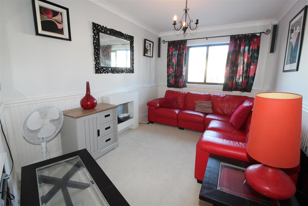 Family Room/Sitting Room