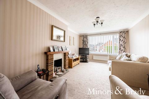 4 bedroom detached bungalow for sale, Hardesty Close, Poringland