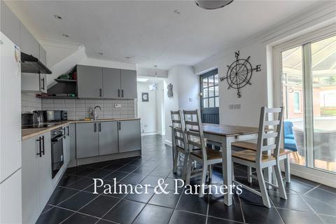 4 bedroom semi-detached house for sale, Malmesbury Close, Ipswich, Suffolk, IP2