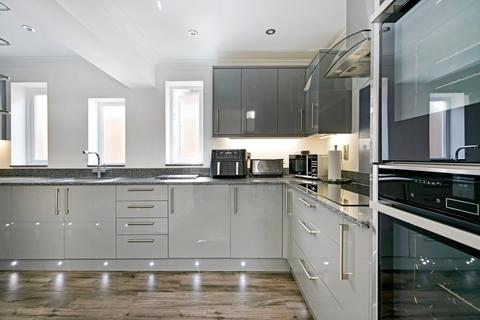 3 bedroom semi-detached house for sale, Park Road, Kennington, Ashford, Kent, TN24