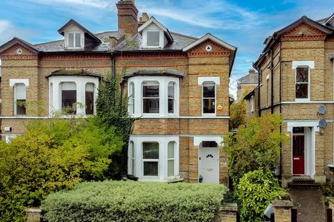 3 bedroom maisonette to rent, Montem Road, Forest Hill, London, SE23