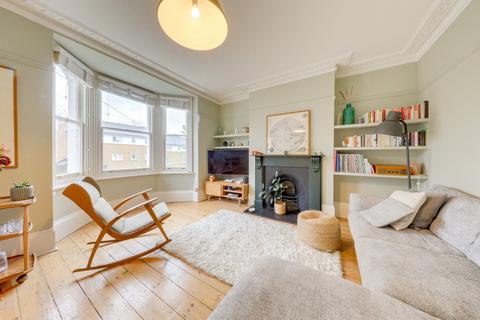 3 bedroom maisonette to rent, Montem Road, Forest Hill, London, SE23