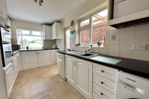 4 bedroom semi-detached house for sale, Southend Road, Billericay CM11