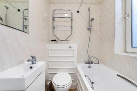 1 bedroom apartment to rent, St. Georges Fields, London W2