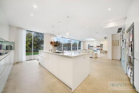 5 bedroom detached house for sale, Haslemere Avenue, Hendon NW4