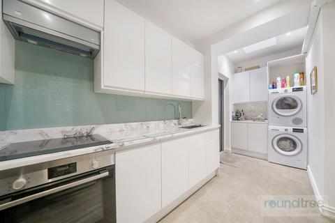 5 bedroom detached house for sale, Haslemere Avenue, Hendon NW4