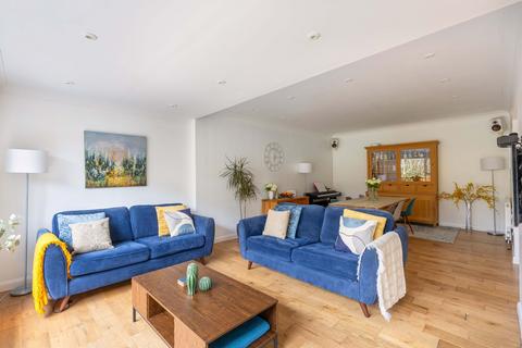 undefined, Warwick Park, Tunbridge Wells, TN2