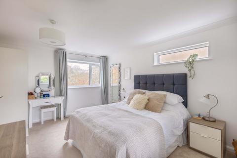 undefined, Warwick Park, Tunbridge Wells, TN2