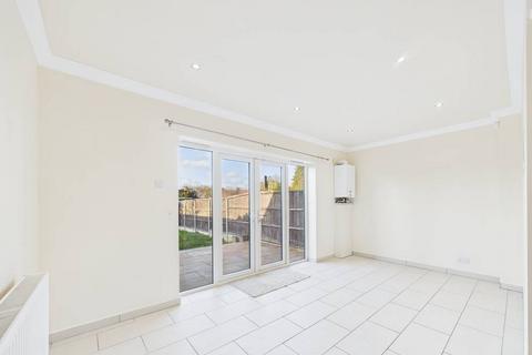 3 bedroom terraced house for sale, Ludlow Road, Feltham, Middlesex, TW13