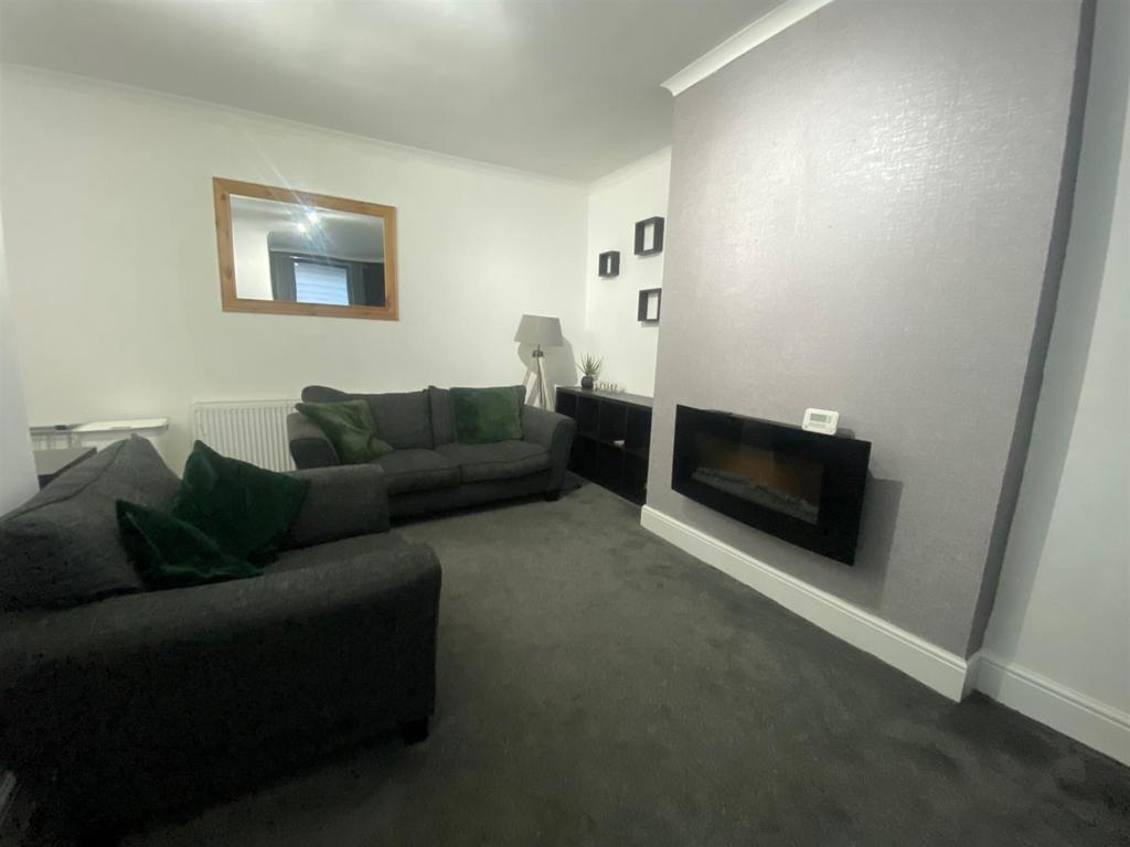 LOUNGE.jpg