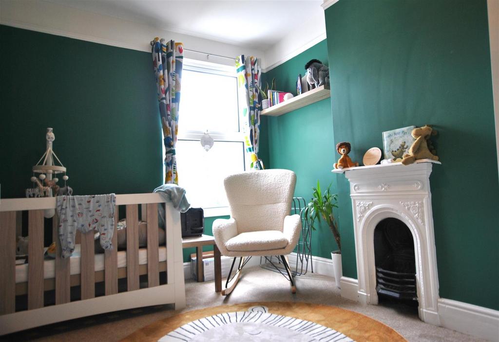 2nd bedroom