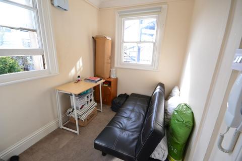 1 bedroom flat to rent, Brunswick Place, Hove, BN3
