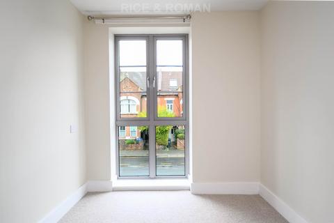 2 bedroom retirement property for sale, Kingston Road, London SW20