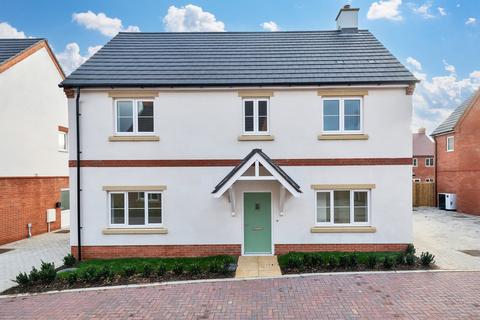 3 bedroom detached house for sale, Hayle Field, High Street, Thurleigh, Bedford, MK44