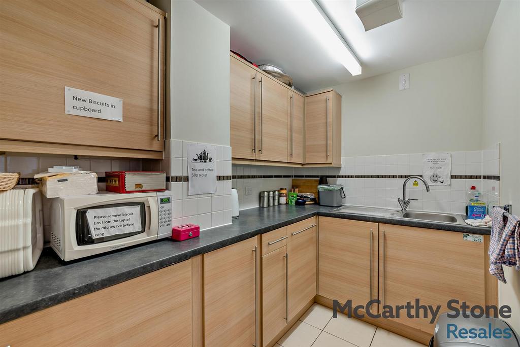 8673357-interior05-800.jpg