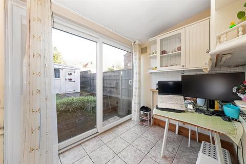 undefined, Purley Vale, Purley CR8