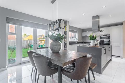 4 bedroom detached house for sale, Shepherds Cote Drive, Morpeth NE61