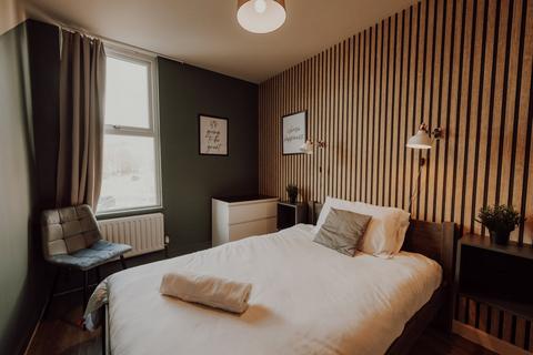 6 bedroom flat for sale, Loughborough Road, Nottingham, NG2