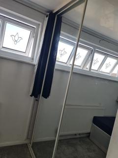 1 bedroom in a house share to rent, Chadwell Heath Lane, Romford RM6