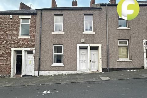2 bedroom flat to rent, http://example.com