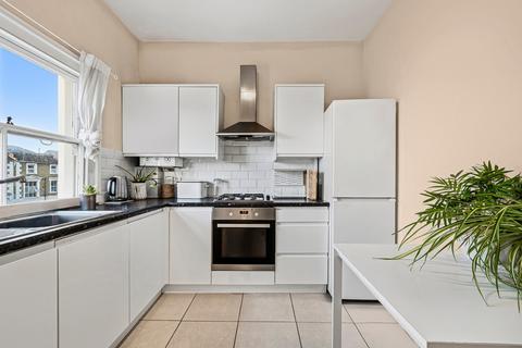 1 bedroom flat for sale, Camden Road, London