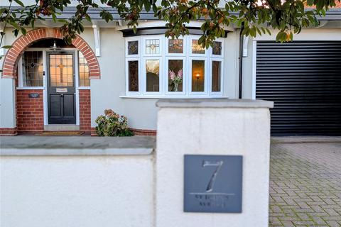 4 bedroom detached house for sale, St. Johns Avenue, Kidderminster, Worcestershire, DY11