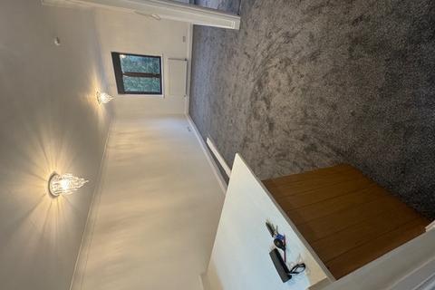 2 bedroom flat to rent, 52 Windsor Walk, Luton, Bedfordshire, LU1