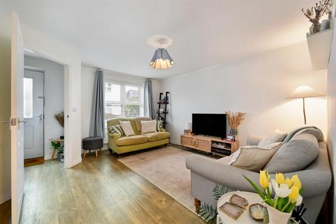 3 bedroom semi-detached house for sale, Alder Road, Andover