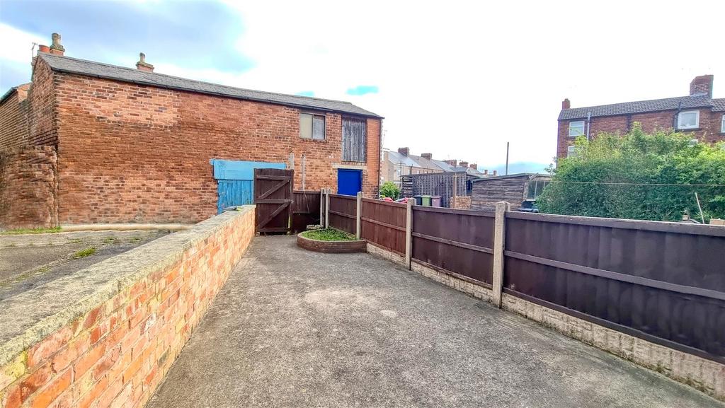 Rear courtyard
