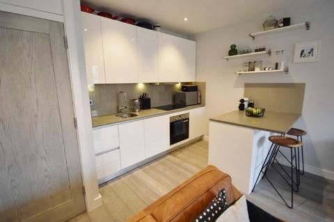 1 bedroom apartment to rent, The Grove, Slough, Berkshire, SL1