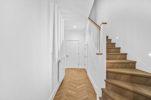3 bedroom terraced house to rent, Baldwin Lane London SE3