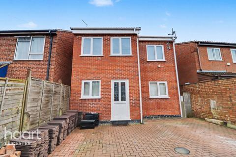 3 bedroom detached house for sale, Lothair Road, Leicester