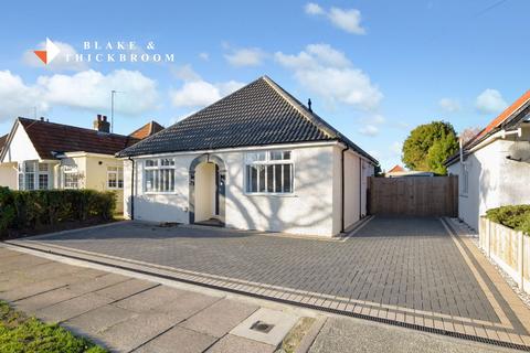 2 bedroom detached bungalow for sale, Edison Road, Holland on Sea