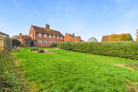3 bedroom semi-detached house for sale, Churchill Crescent, Oxfordshire OX9
