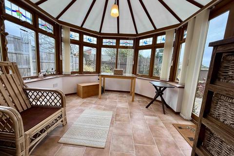 2 bedroom detached bungalow for sale, Thirlmere Court, Old Felixstowe, IP11