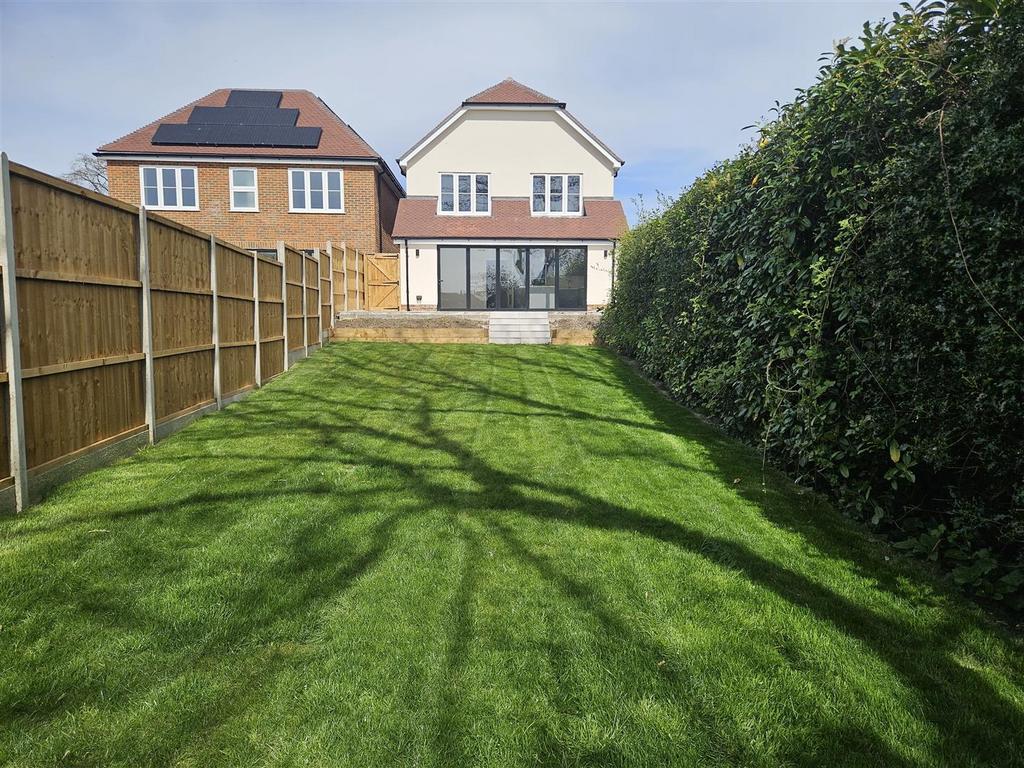 April garden 1.jpg