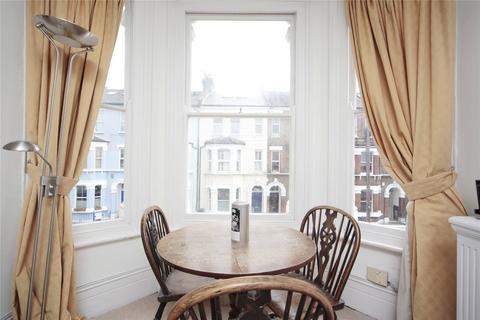 1 bedroom flat to rent, Strathblaine Road, Battersea, London