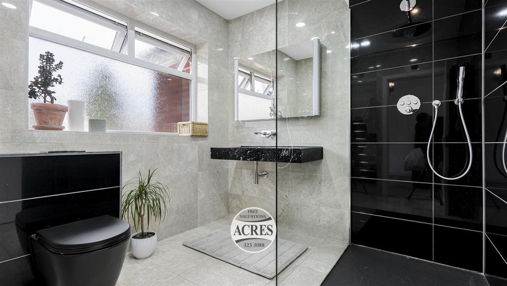 16.En-suite.jpg